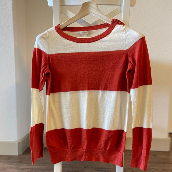 Banana Republic Sweaters - Defect Banana Republic Sweater Small